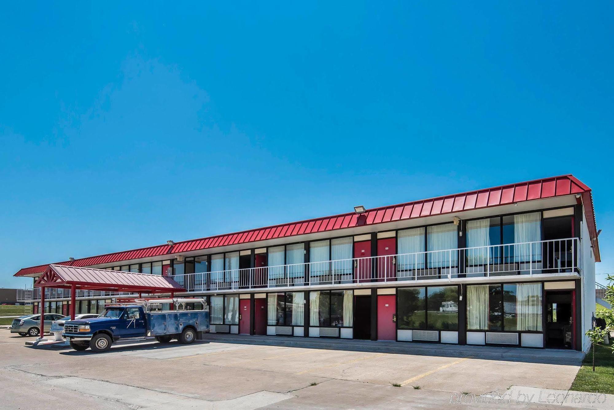 Econo Lodge Oak Grove-Blue Springs Exteriör bild