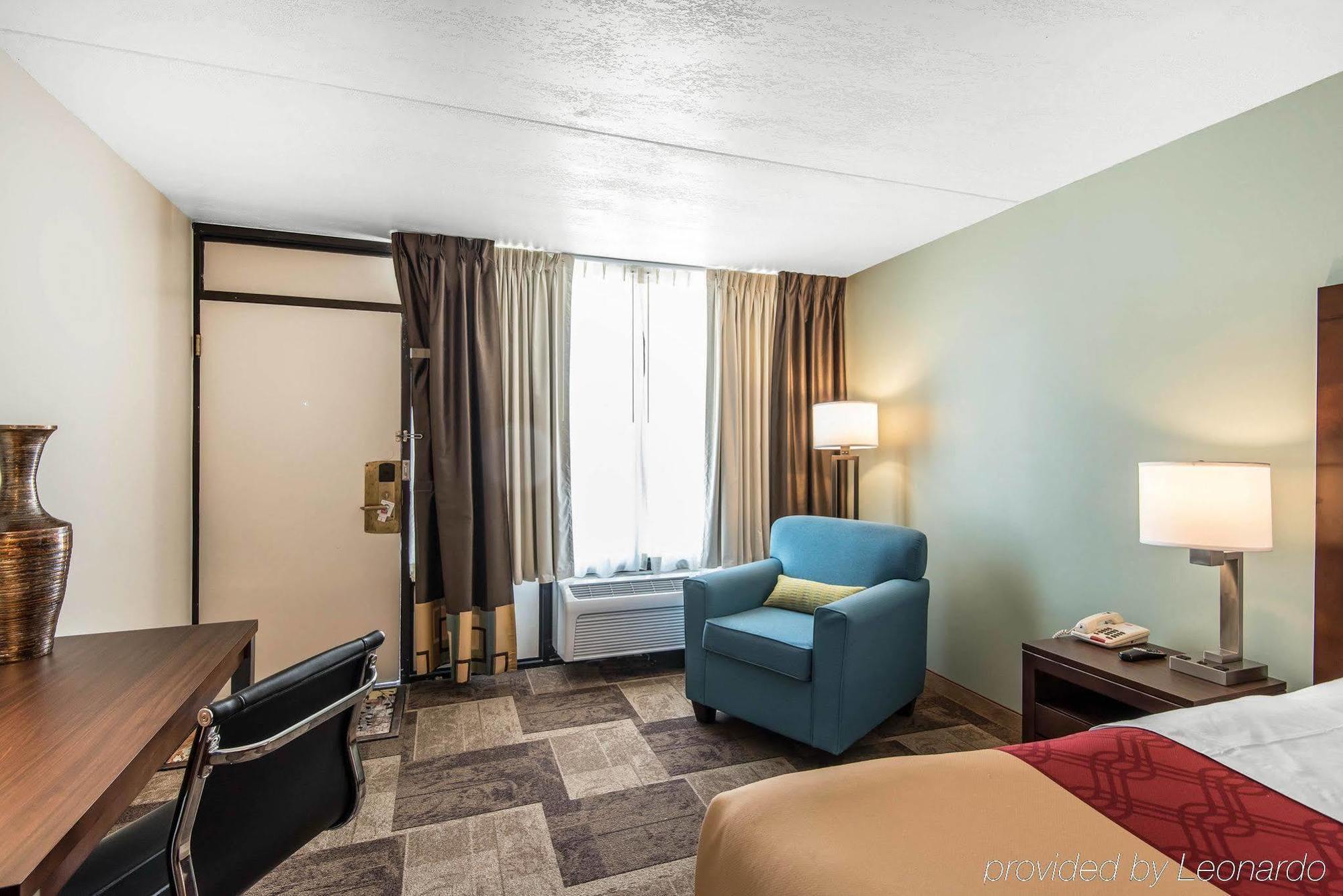 Econo Lodge Oak Grove-Blue Springs Exteriör bild
